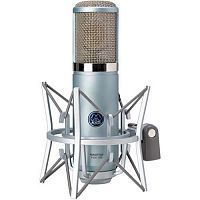 Студийный микрофон AKG P820 Tube